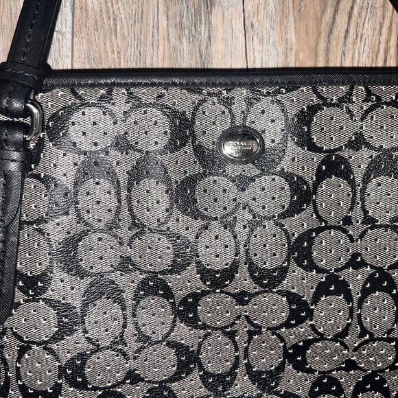 COACH Peyton Signature Canvas and Leather Large Tote - Picture 2 of 5